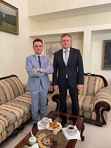 On the meeting of Ambassador Sergey Petrovich with Ambassador of France to Jamaica Mr. O.Guyonvarch. On the meeting of Ambassador Sergey Petrovich with Ambassador of France to Jamaica Mr. O.Guyonvarch.